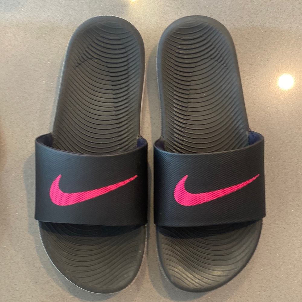 Nike slides. Brand new.